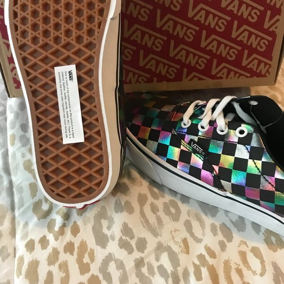 Vans Womens Doheny Iridescent Check Multicolor Skate - Picture 2 of 3